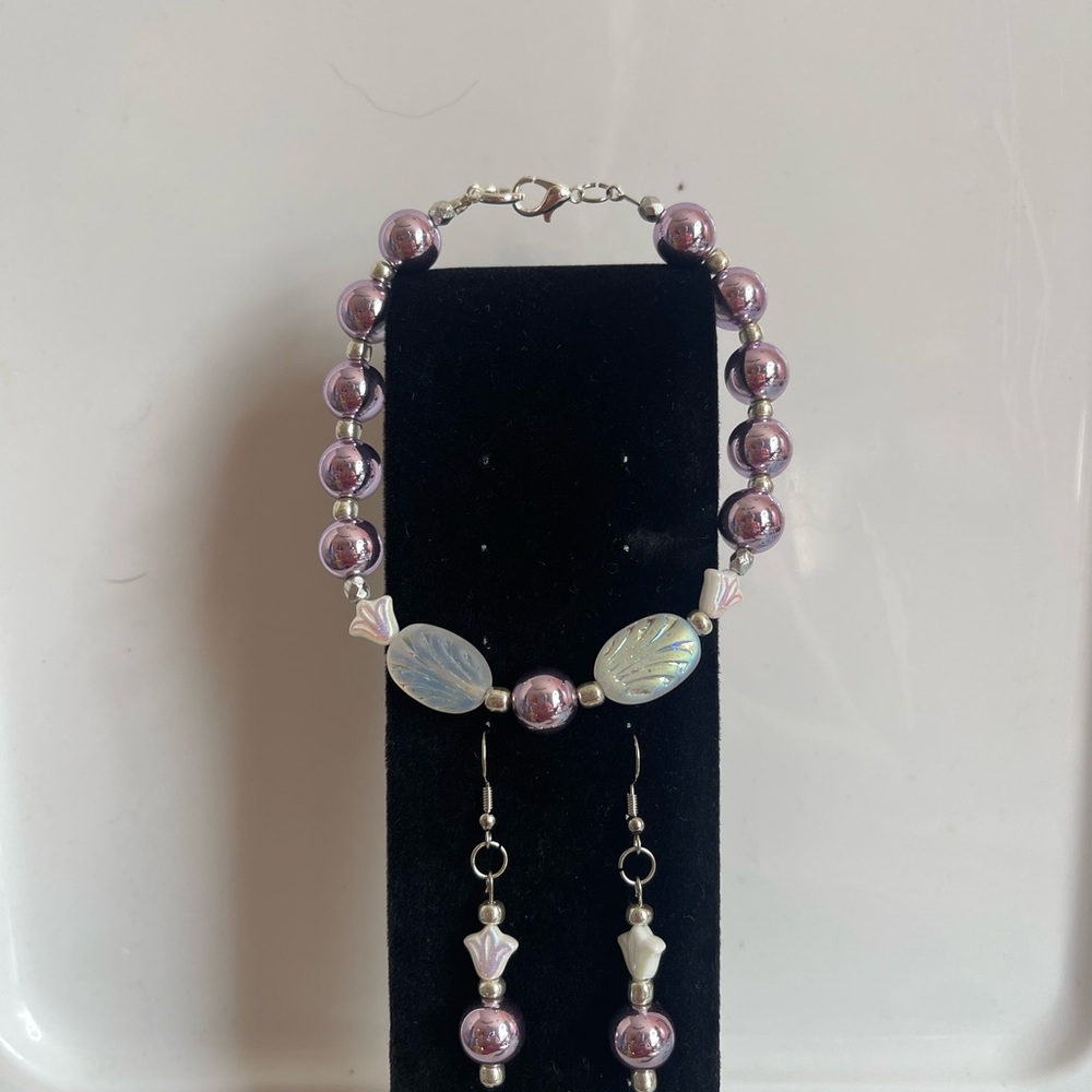 Hand Crafted Lavender and Silver Beaded Bracelet